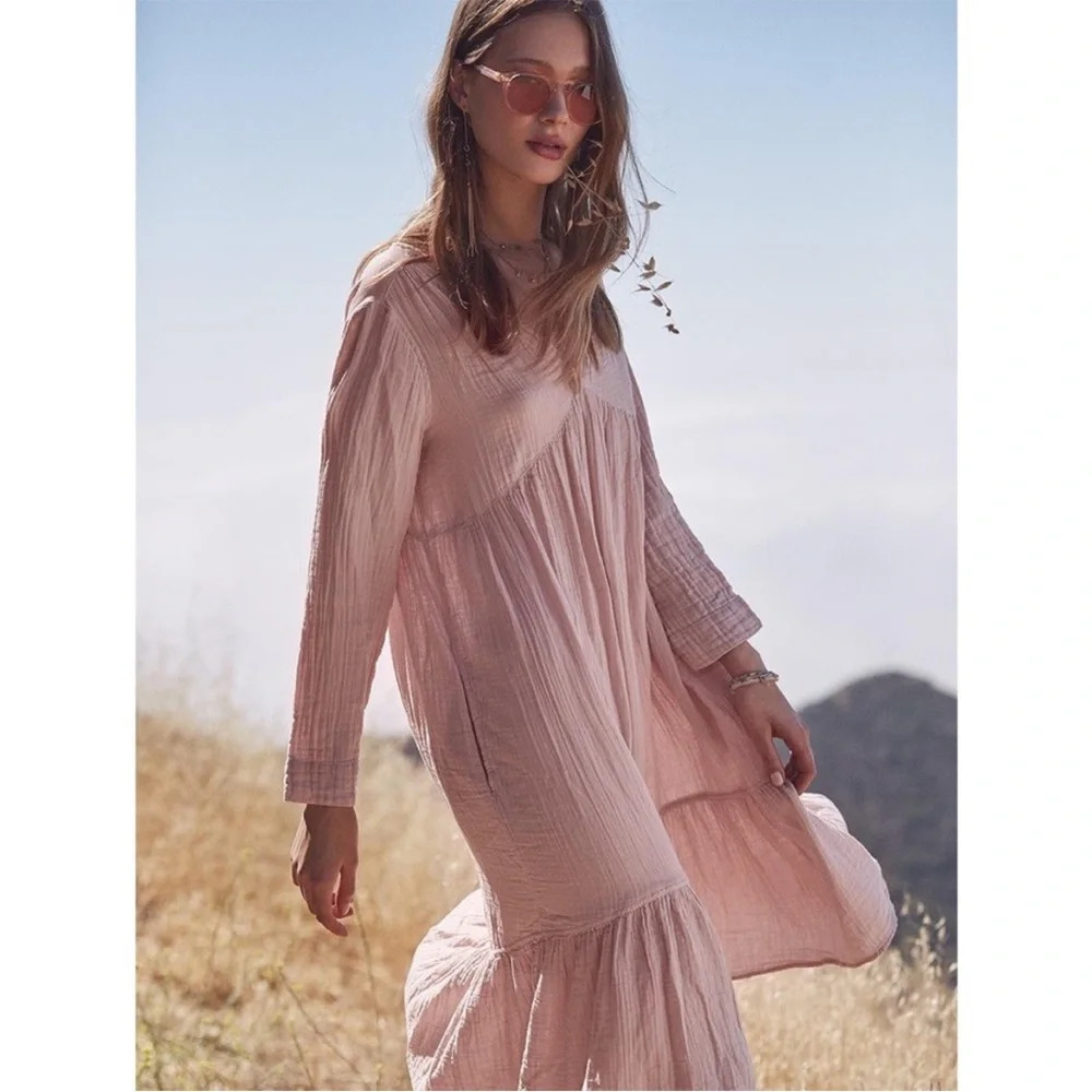 XiRENA Blush Pink Midi Dress